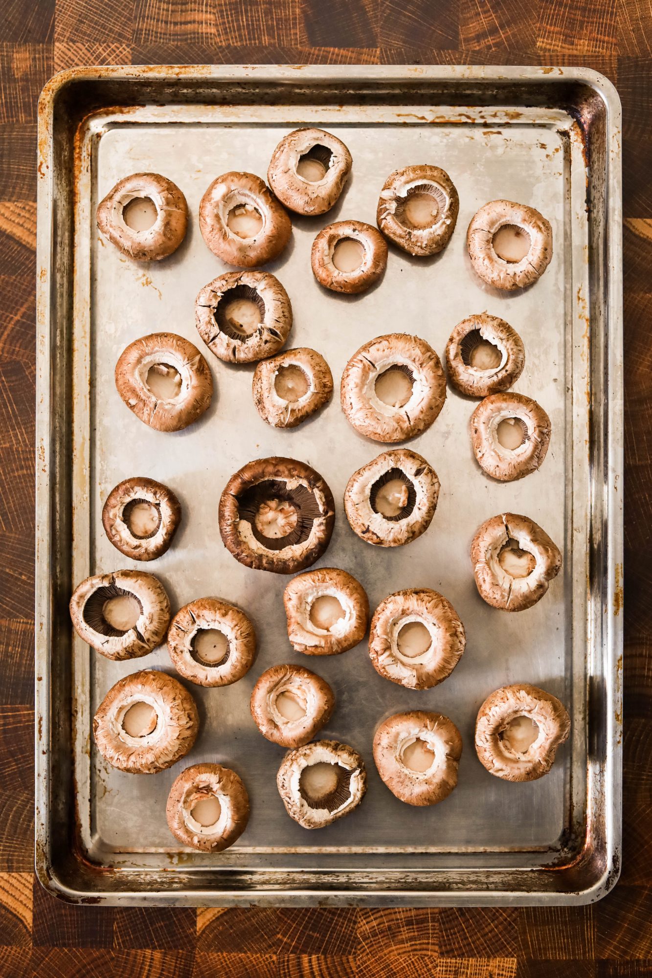Paleo Stuffed Mushrooms with Prosciutto & "Cheese" (Whole30, Keto)