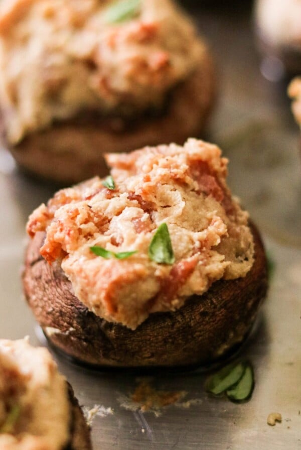 paleo stuffed mushrooms with prosciutto