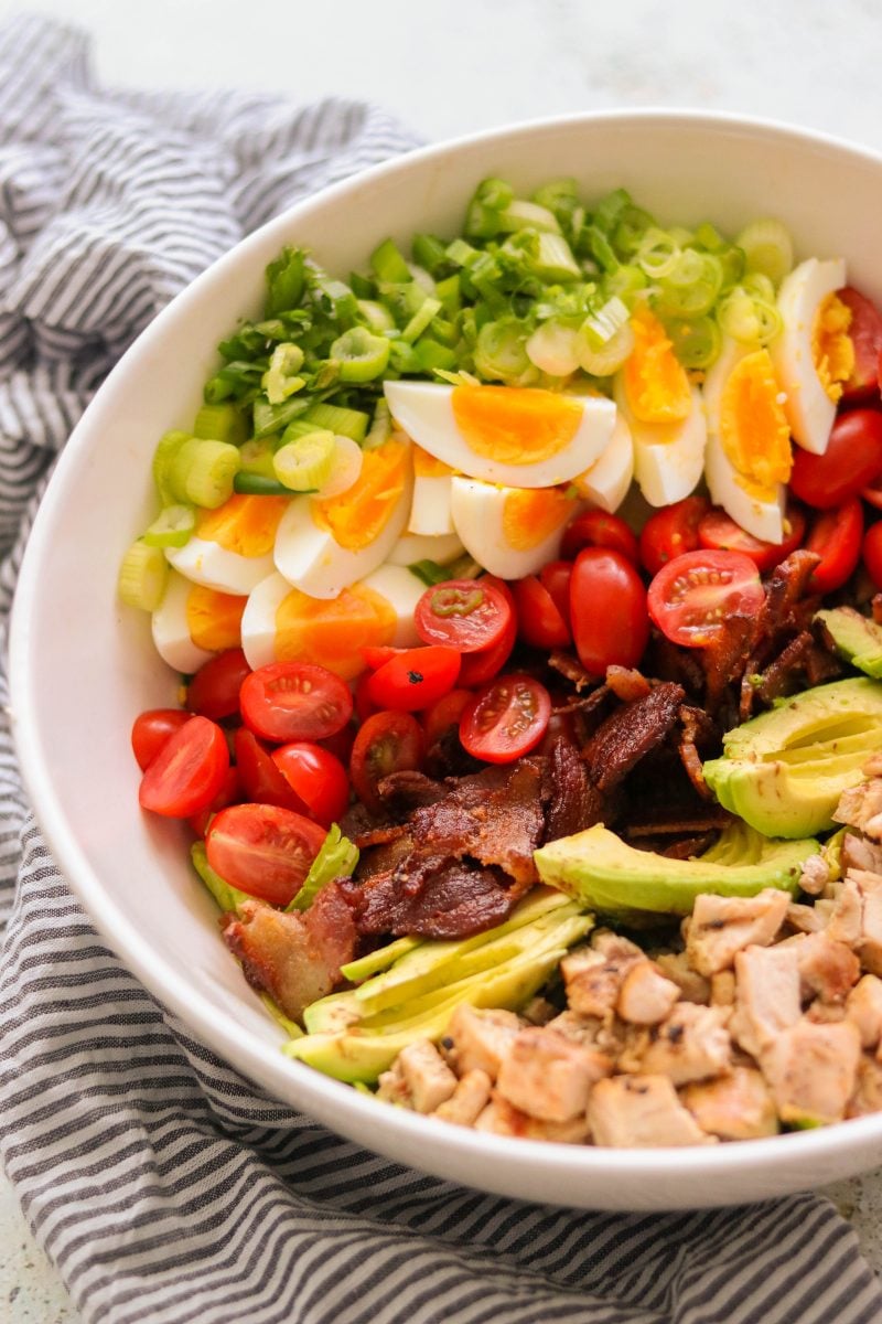 California Cobb Mason Jar Salad with Green Goddess Dressing {gluten-free,  keto, paleo + Whole30 options} - Tasty Yummies