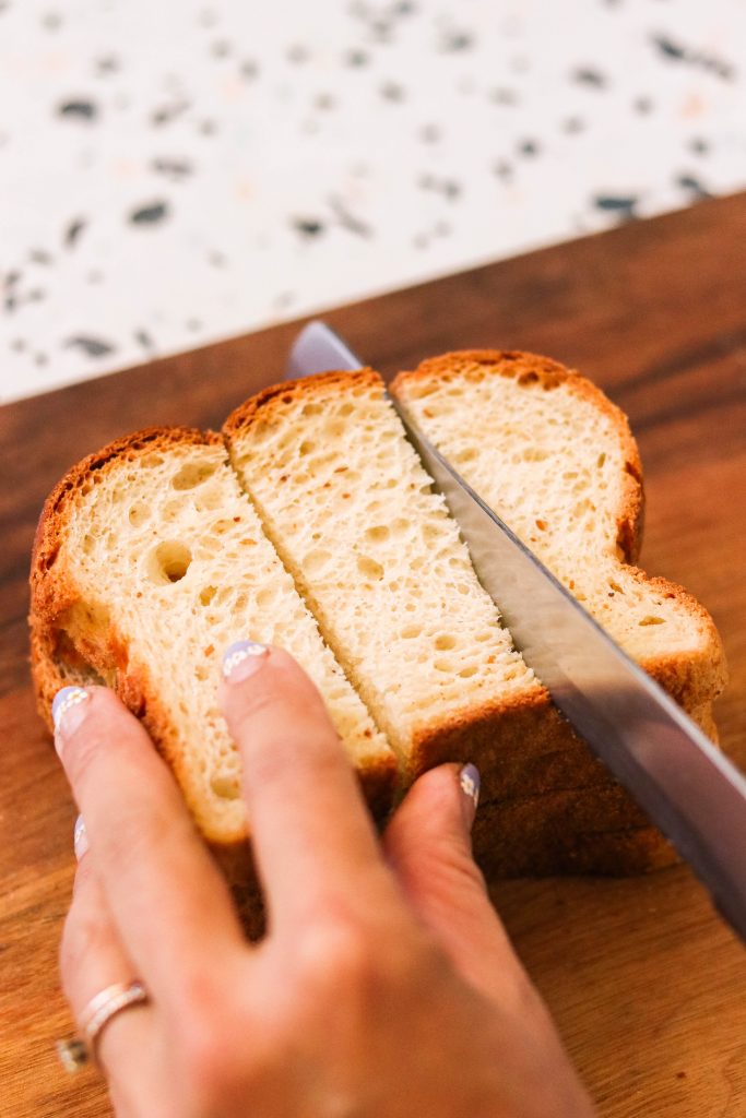 cutting bread for air fryer french toast sticks