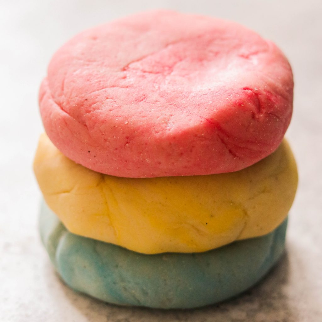 Easy Homemade No Cook Playdough Recipe (Gluten Free)