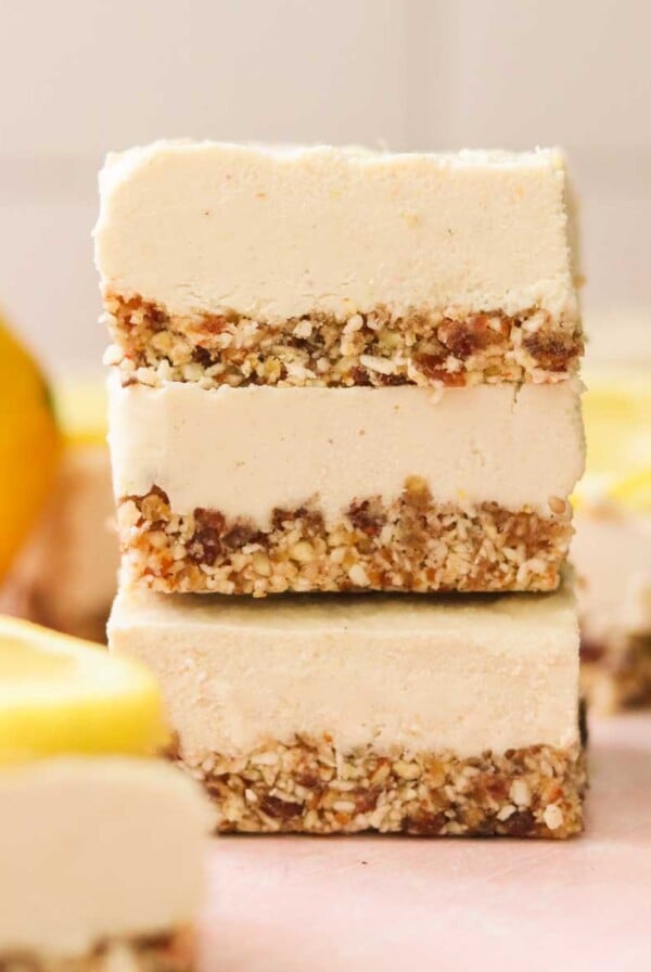 vegan lemon cheesecake bars