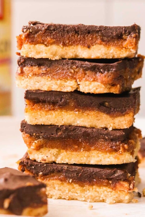 Vegan peanut butter pumpkin bars